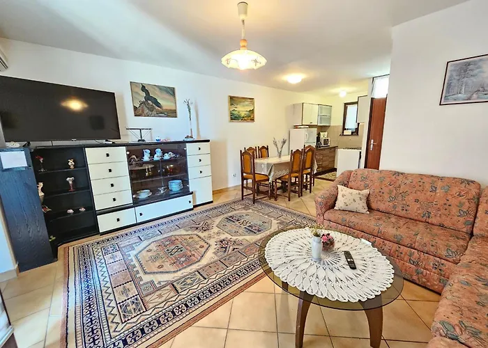 Fuer 6 Personen In By Interhome