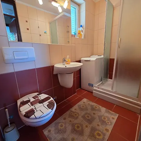 Fuer 6 Personen In By Interhome Holiday home Klenovica