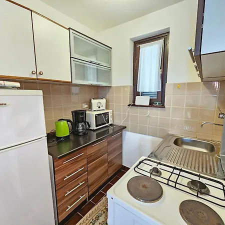Holiday home Fuer 6 Personen In By Interhome Klenovica