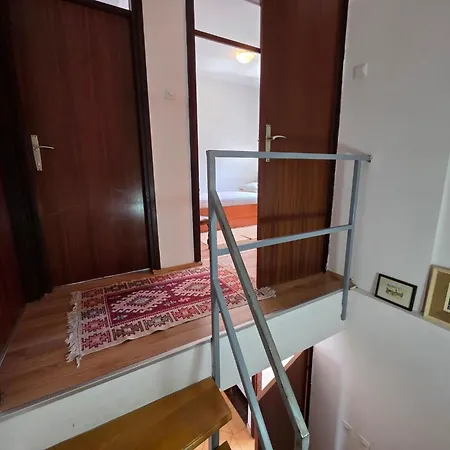 Fuer 6 Personen In By Interhome