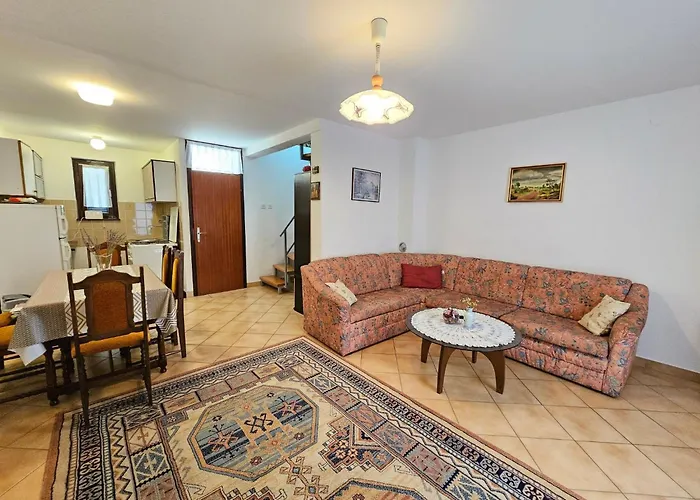 Fuer 6 Personen In By Interhome *